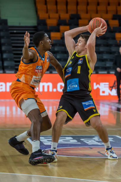 直落两局 直落两局