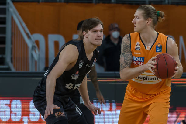 不利局势时 不利局势时